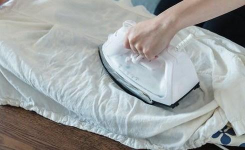 τσαλακωμένα-ρούχα-που-σιδερώνονται- τσαλακωμένα-ρούχα-που-σιδερώνονται-