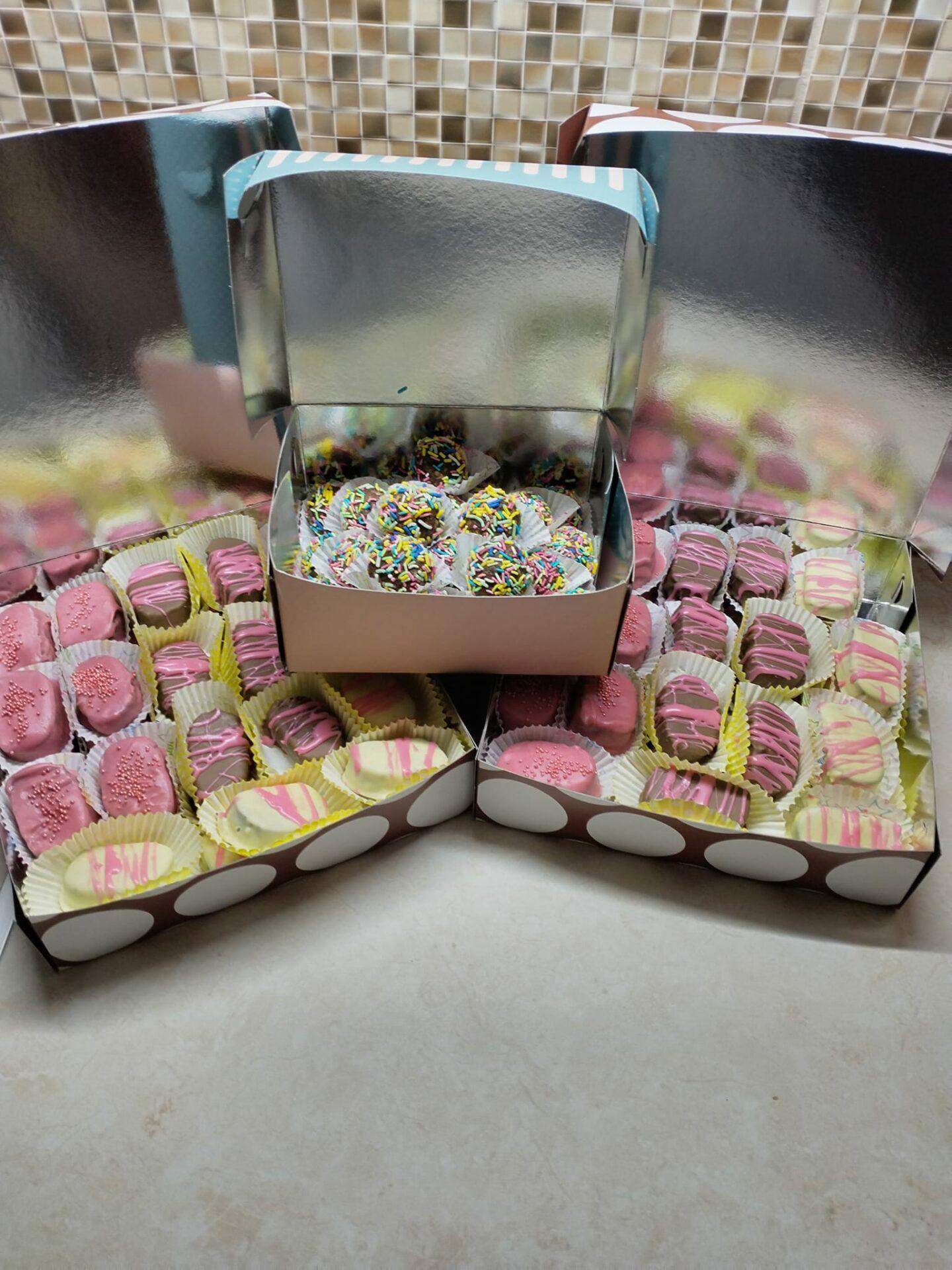 πολύχρωμες-καριόκες-για-βάφτιση-συνταγή- πολύχρωμες-καριόκες-για-βάφτιση-συνταγή-