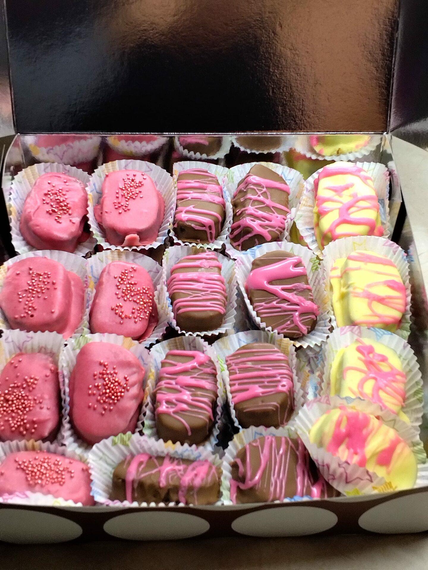 πολύχρωμες-καριόκες-για-βάφτιση-συνταγή- πολύχρωμες-καριόκες-για-βάφτιση-συνταγή-