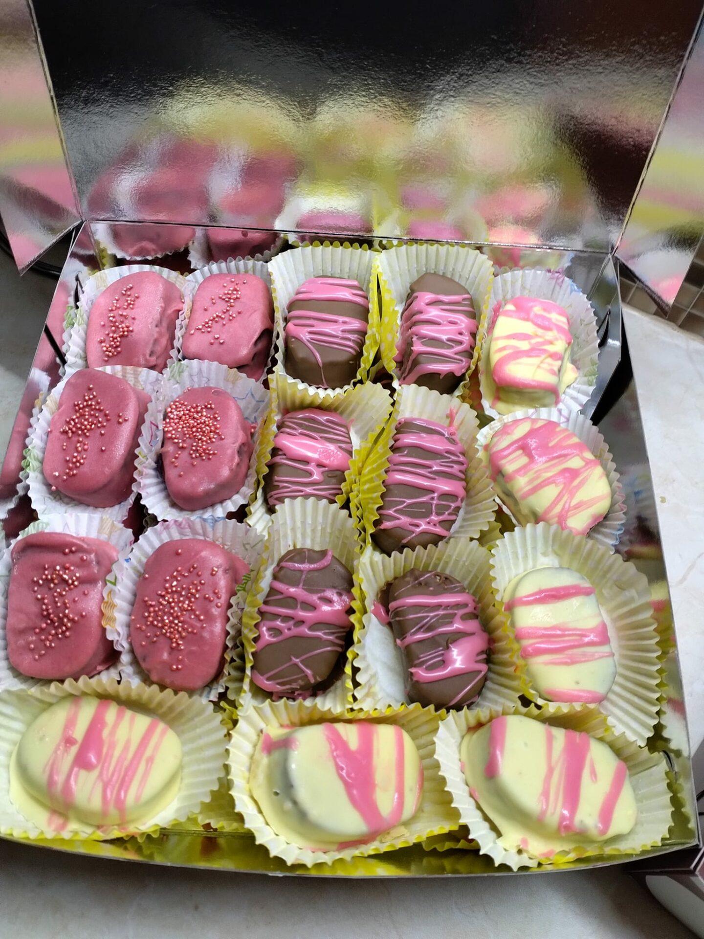 πολύχρωμες-καριόκες-για-βάφτιση-συνταγή- πολύχρωμες-καριόκες-για-βάφτιση-συνταγή-