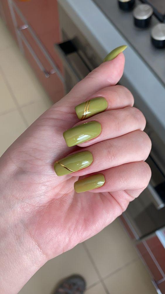 χακί-νύχια-με-χρυσά σχέδια-ιδέες- χακί-νύχια-με-χρυσά σχέδια-ιδέες-