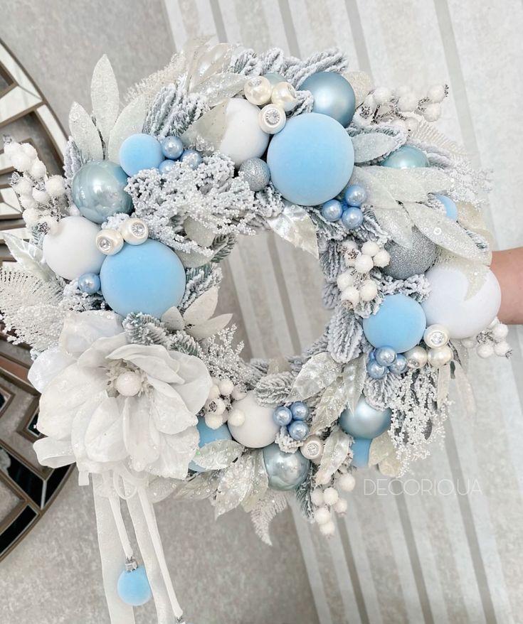 παστέλ-χριστουγεννιάτικο-στεφάνι-σε-λευκό-ιδέες- παστέλ-χριστουγεννιάτικο-στεφάνι-σε-λευκό-ιδέες-