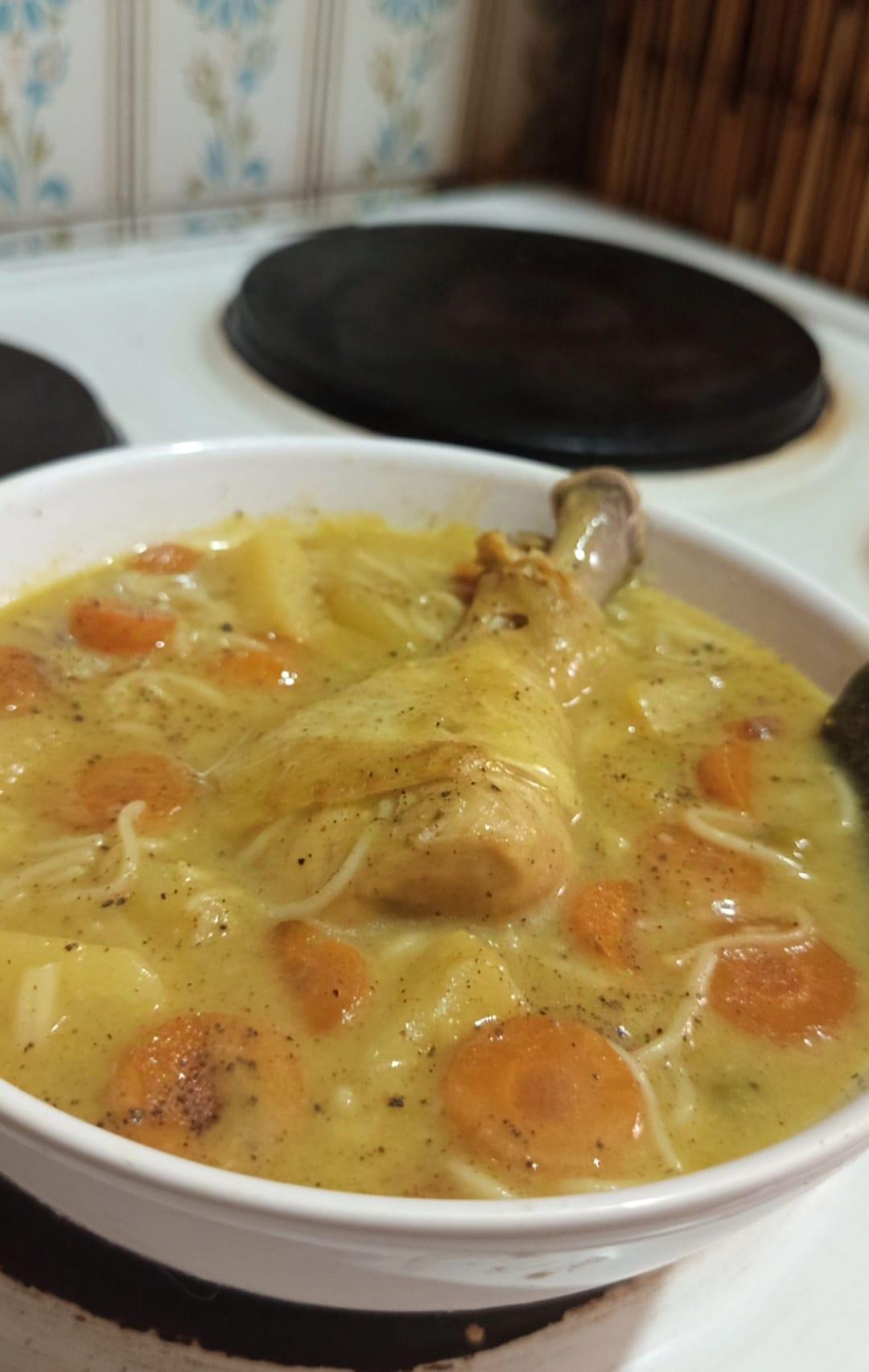 κοτόσουπα-με-πηχτό αυγολέμονο-συνταγή- κοτόσουπα-με-πηχτό αυγολέμονο-συνταγή-