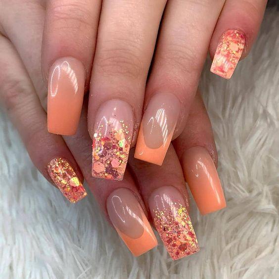 ιδέες-για-peach christmas-nails-Χριστουγεννιάτικες τάσεις-2024- ιδέες-για-peach christmas-nails-Χριστουγεννιάτικες τάσεις-2024-