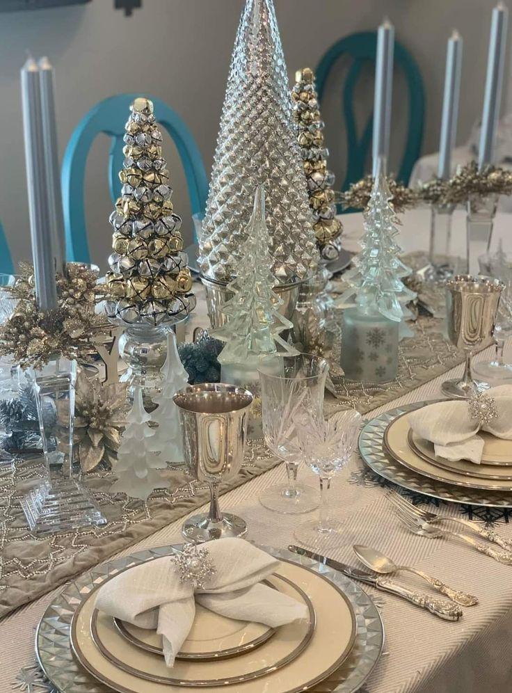 Χριστουγεννιάτικο-τραπέζι-με-λευκό-του-πάγου-και-γαλάζιο-Ιδέες-διακόσμησης Χριστουγεννιάτικο-τραπέζι-με-λευκό-του-πάγου-και-γαλάζιο-Ιδέες-διακόσμησης