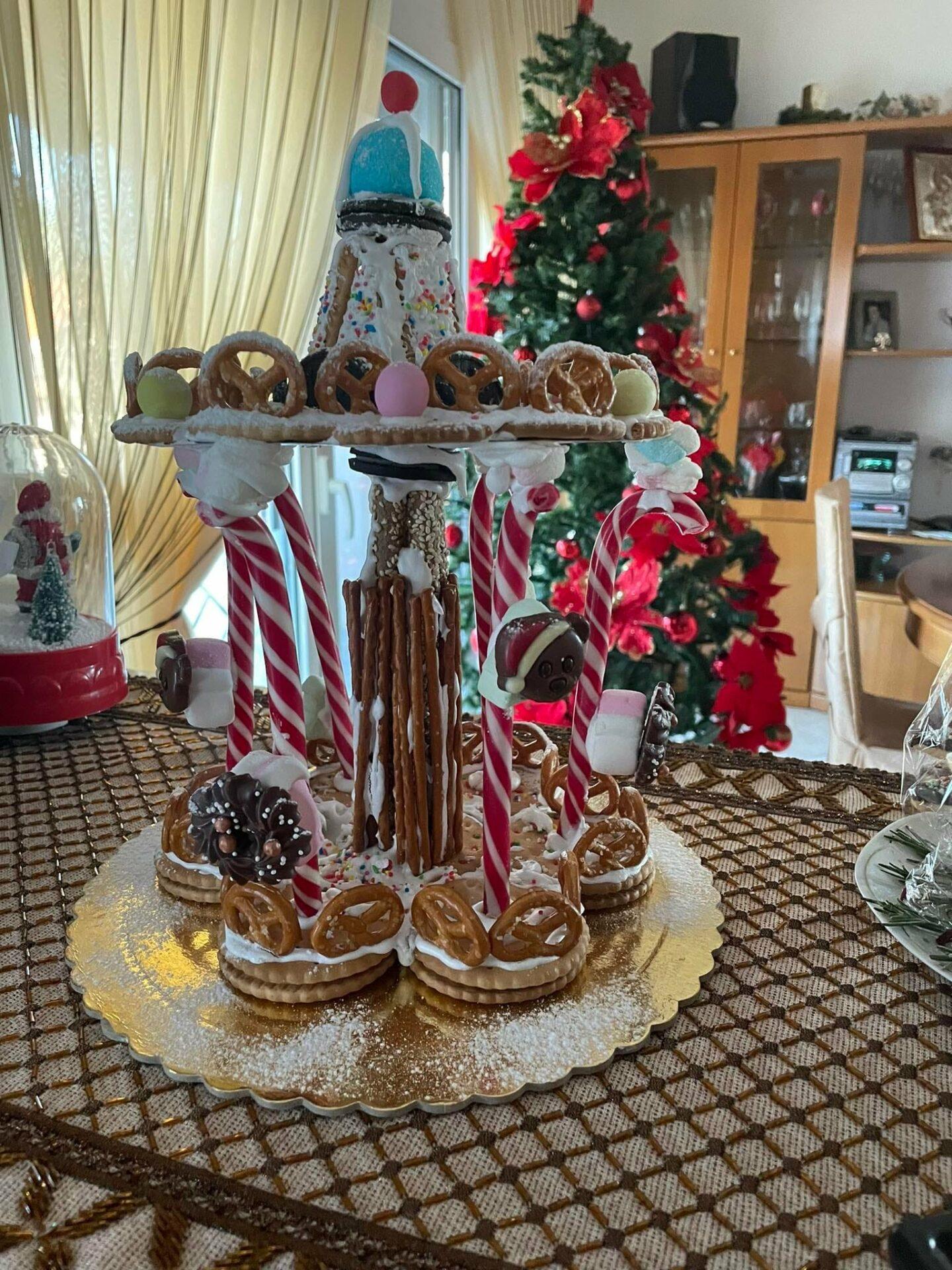 Καρουζέλ-με μπισκότα-και ζαχαρωτά-συνταγή- Καρουζέλ-με μπισκότα-και ζαχαρωτά-συνταγή-