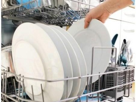 Άλατα-και-άσχημη-μυρωδιά-στο-πλυντήριο-πιάτων-φυσικό-λαμπρυντικό-για-να-αστράφτουν Άλατα-και-άσχημη-μυρωδιά-στο-πλυντήριο-πιάτων-φυσικό-λαμπρυντικό-για-να-αστράφτουν