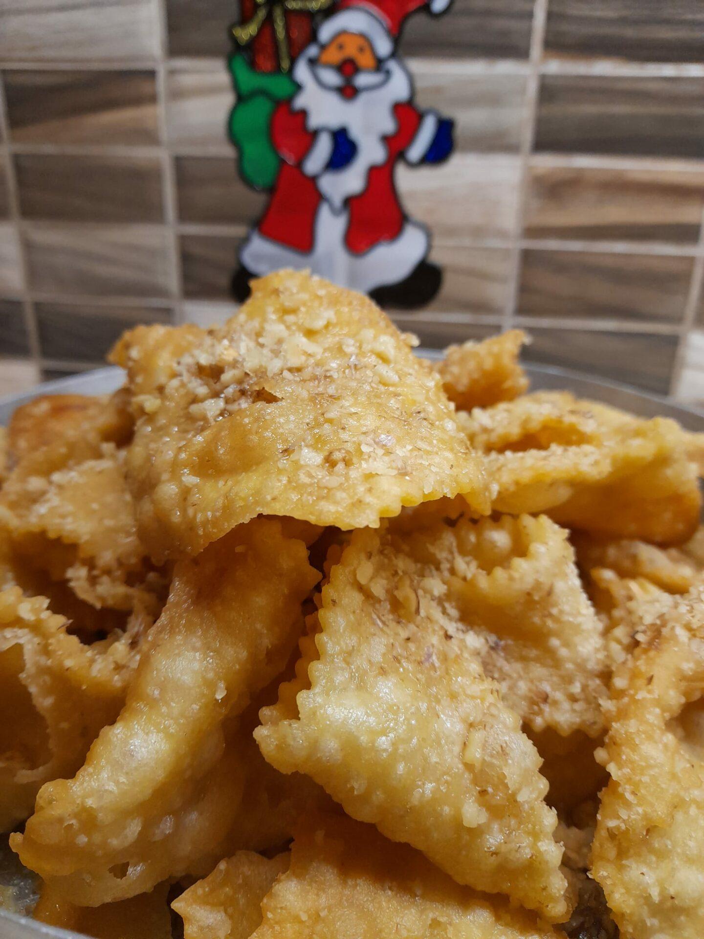 δίπλες-Χριστούγεννα 2024-συνταγή- δίπλες-Χριστούγεννα 2024-συνταγή-