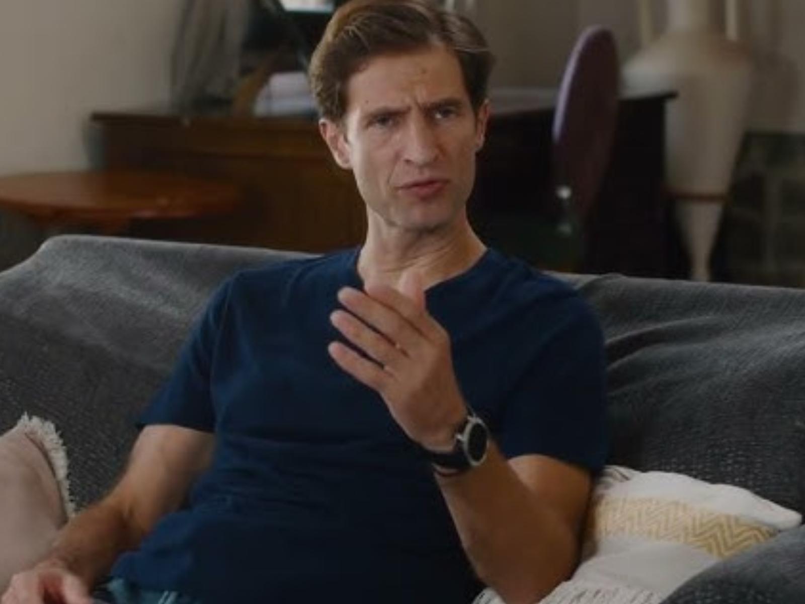 Η Γη της Ελιάς : Ο Κωνσταντίνος απολογείται στον συμβολαιογραφικό σύλλογο