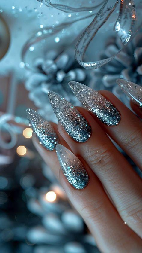 γαλάζια-νύχια-με-γκλίτερ-ιδέες- γαλάζια-νύχια-με-γκλίτερ-ιδέες-