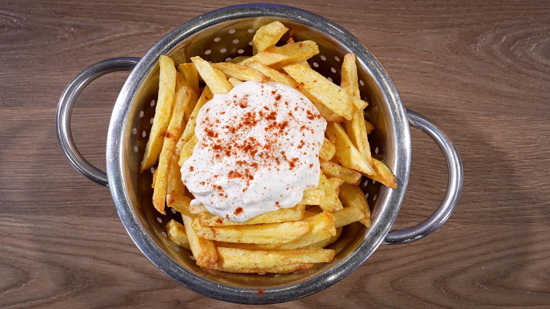 σώς φέτας-με-6-υλικά-συνταγή- σώς φέτας-με-6-υλικά-συνταγή-