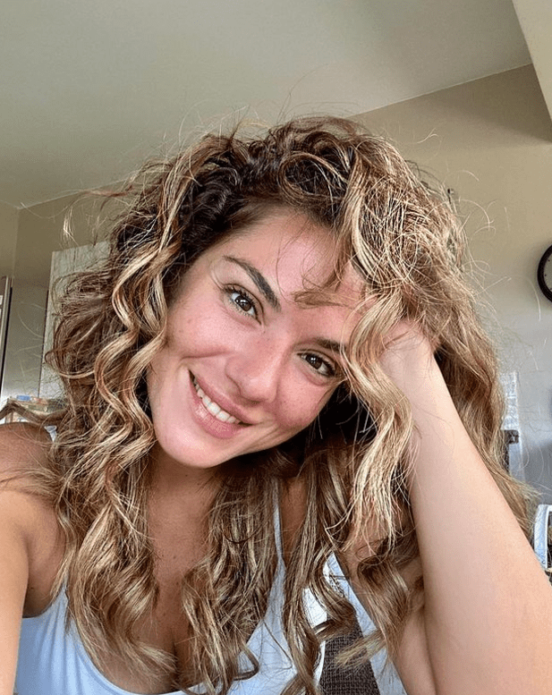 Βάσω Λασκαράκη: Ανέβασε φωτογραφία χωρίς ίχνος μακιγιάζ και φίλτρων και μας μάγεψε με την ομορφιά της