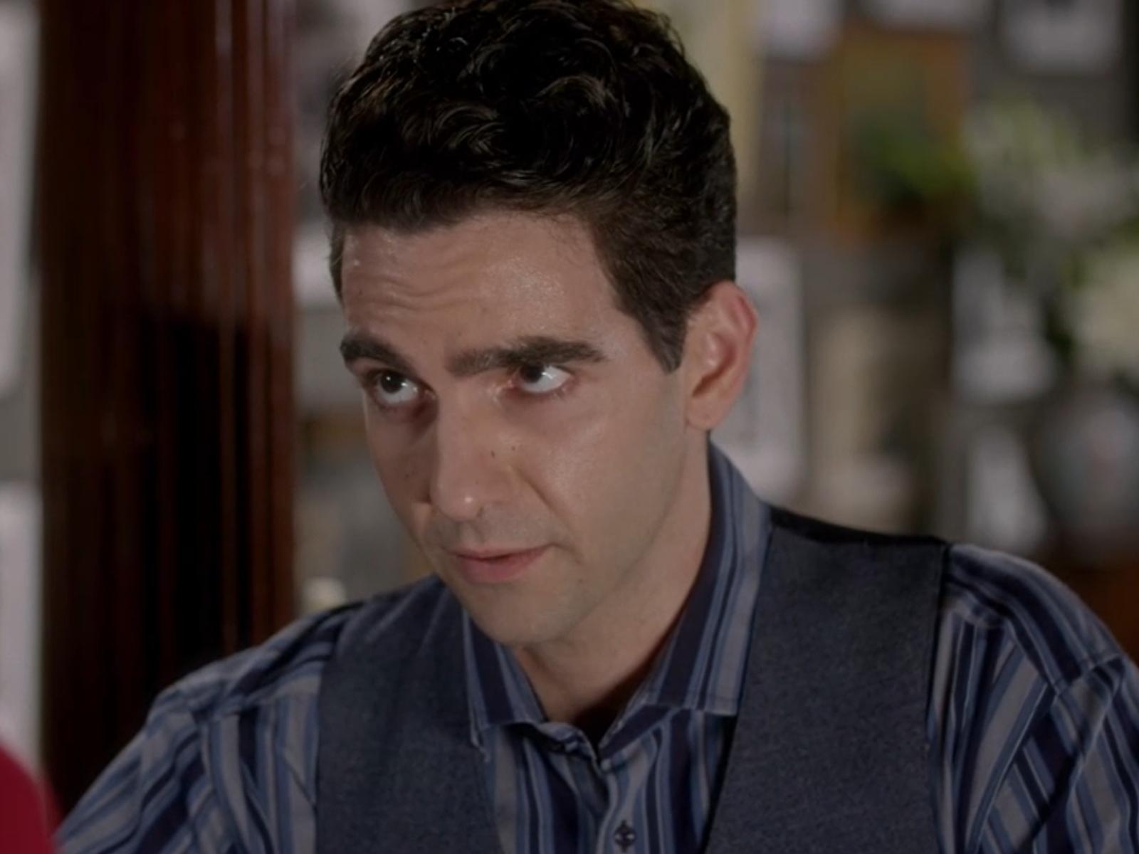 Άγιος Έρωτας : Η Χριστίνα προσπαθεί να αποτρέψει το γάμο της Ειρήνης και το Στέφανου αλλά μάταια