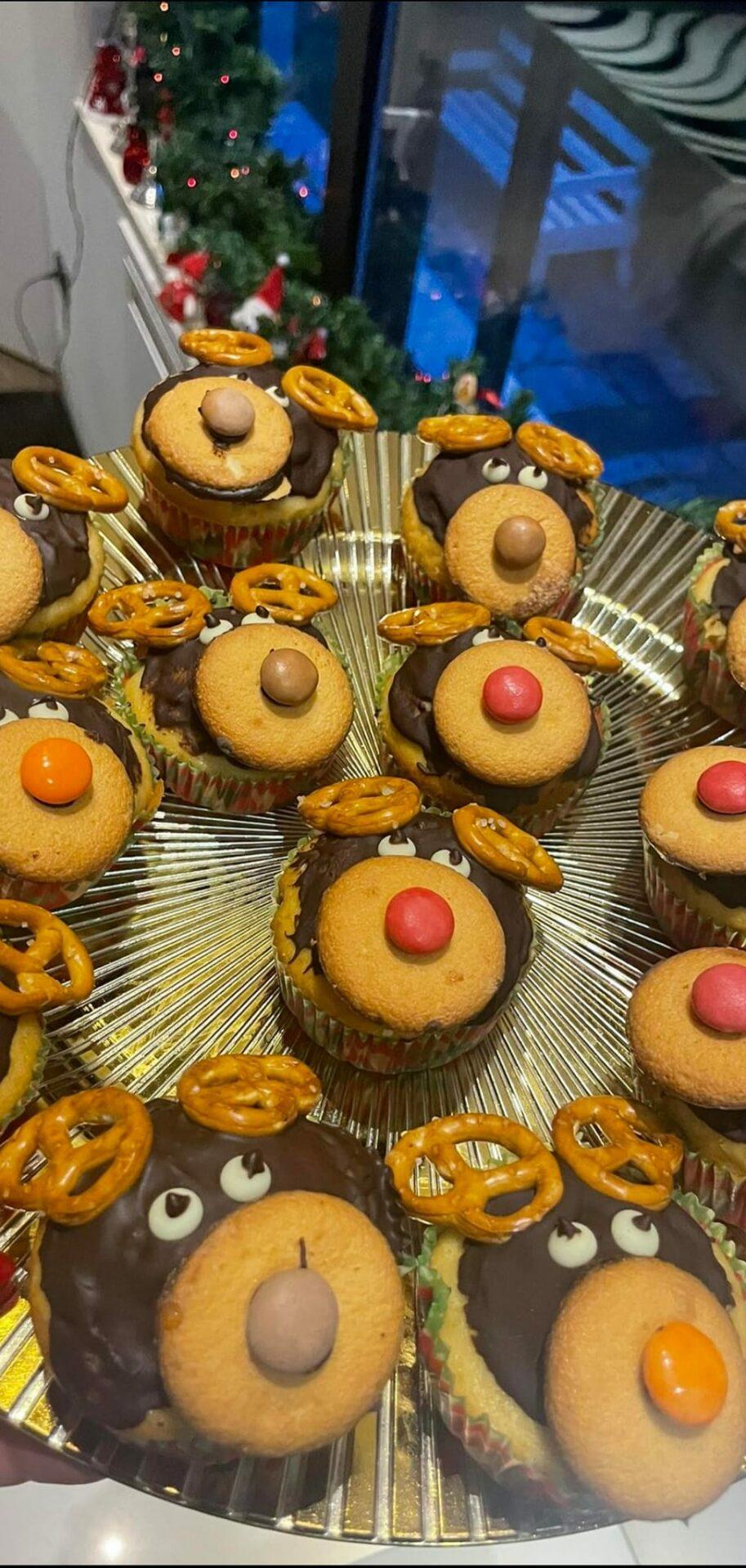 Roudolf-Christmas cupcakes-συνταγή- Roudolf-Christmas cupcakes-συνταγή-