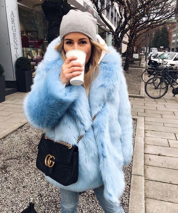 ιδέες-για-γυναικείες γούνες-τον-Χειμώνα 2025-τάσεις- ιδέες-για-γυναικείες γούνες-τον-Χειμώνα 2025-τάσεις-