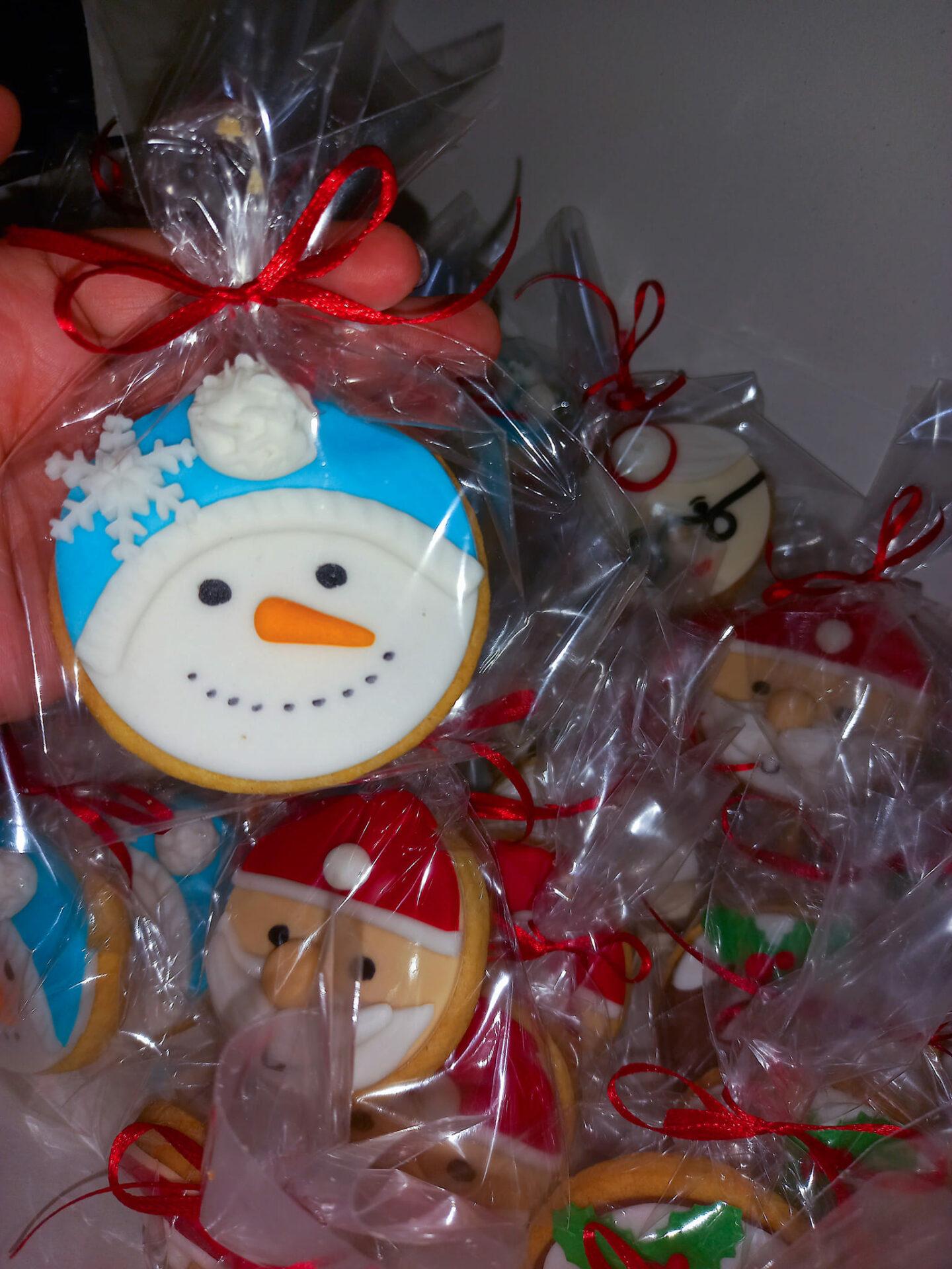 Χριστουγεννιάτικα-μπισκότα-με ζαχαρόπαστα-συνταγή- Χριστουγεννιάτικα-μπισκότα-με ζαχαρόπαστα-συνταγή-