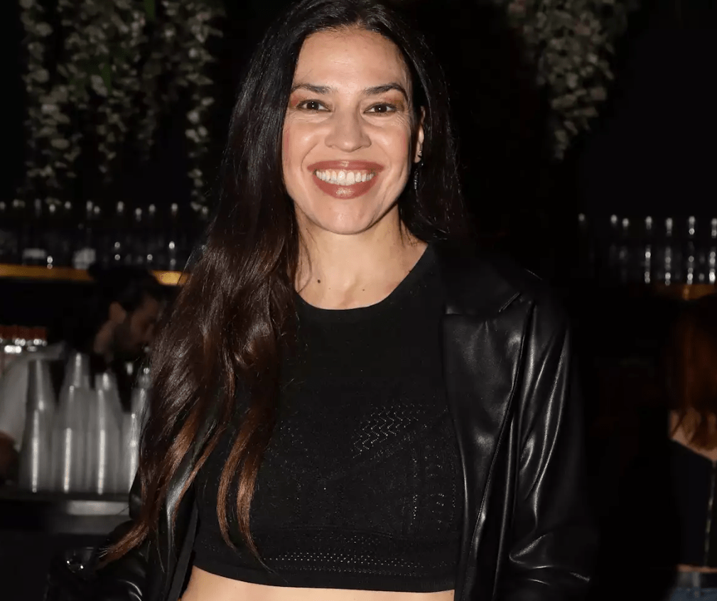 Η Γη της Ελιάς : Δημοσθένης και Ζωή κάνουν κρυφή σχέση