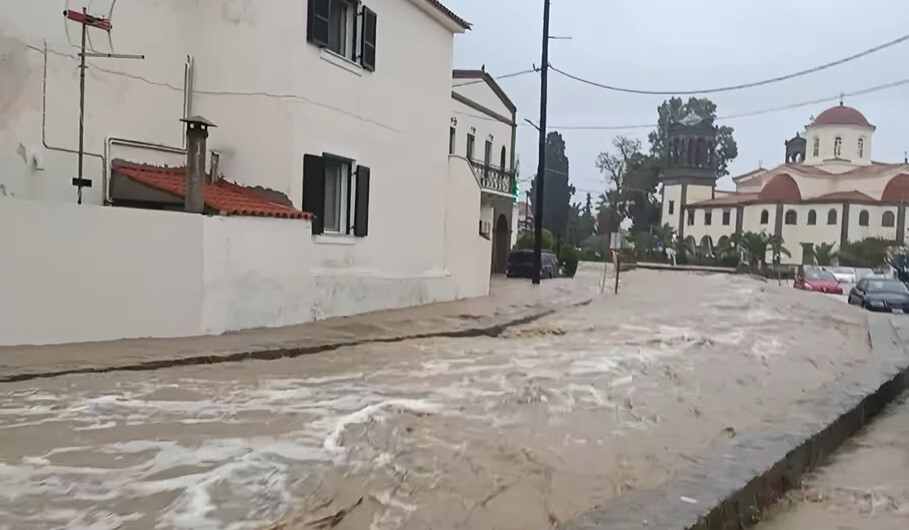 Κακοκαιρία BORA: Ενάς νεκρός -Παρασύρθηκε από χείμαρρο