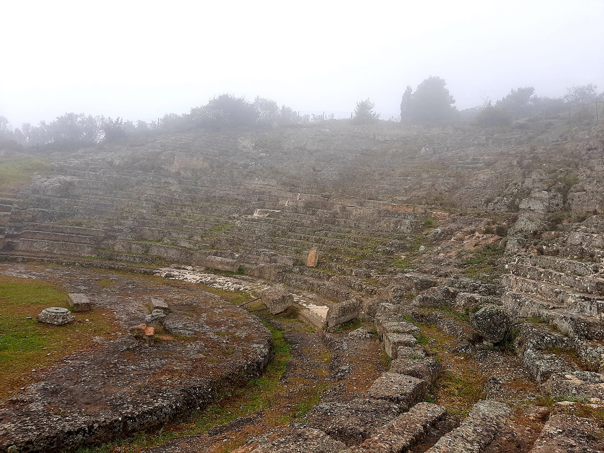 Συνεβρό: Ένας Χριστουγεννιάτικος προορισμός βγαλμένος από παραμύθι μία ανάσα από την Αθήνα 5 Συνεβρό : Ένας Χριστουγεννιάτικος προορισμός βγαλμένος από παραμύθι μία ανάσα από την Αθήνα