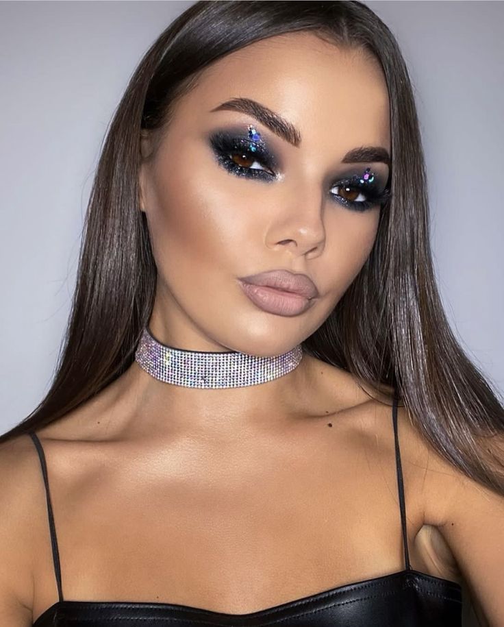 smokey eye-με-μπλε στρας-ιδέες- smokey eye-με-μπλε στρας-ιδέες-