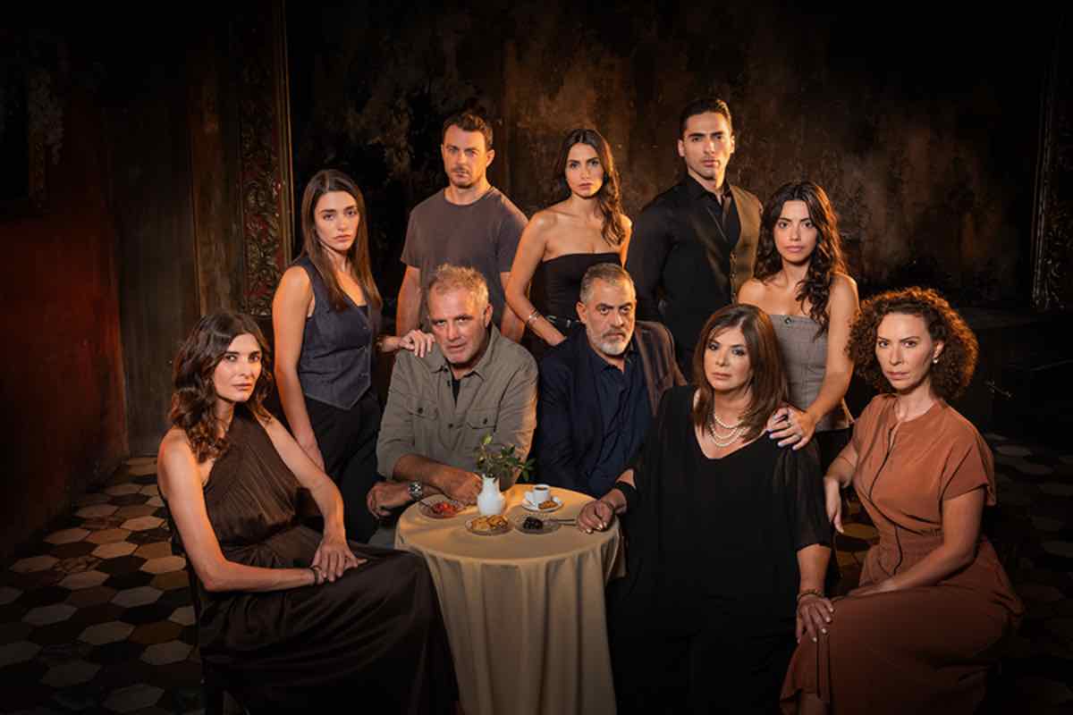 Η Γη της Ελιάς-το-cast-στον-Αργυρό-