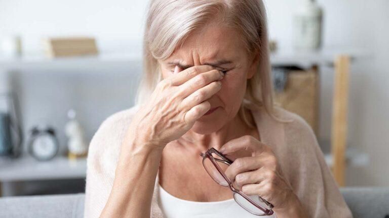 7-λόγοι-που-ο-κίνδυνος-για-έμφραγμα-και-εγκεφαλικό-αυξάνεται-τις-γιορτές 7-λόγοι-που-ο-κίνδυνος-για-έμφραγμα-και-εγκεφαλικό-αυξάνεται-τις-γιορτές