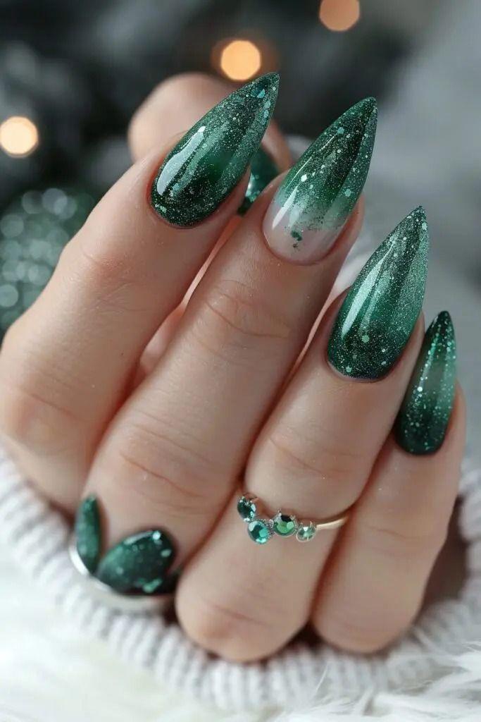 πράσινα-νύχια-με-γκλίτερ-ιδέες- πράσινα-νύχια-με-γκλίτερ-ιδέες-