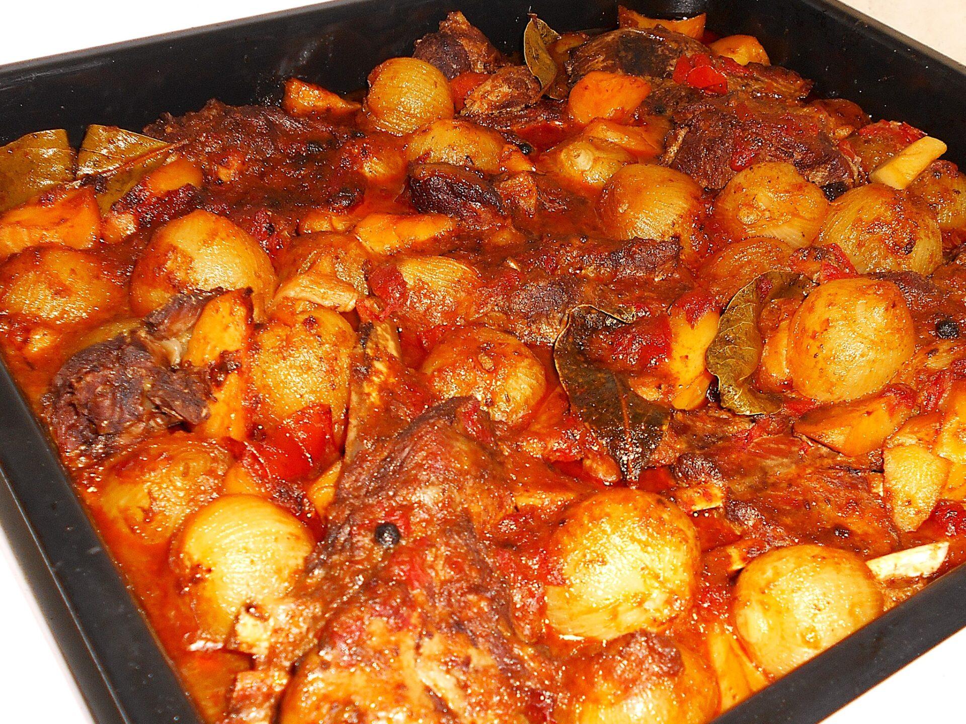 Αγριογούρουνο-στιφάδο-συνταγή- Αγριογούρουνο-στιφάδο-συνταγή-