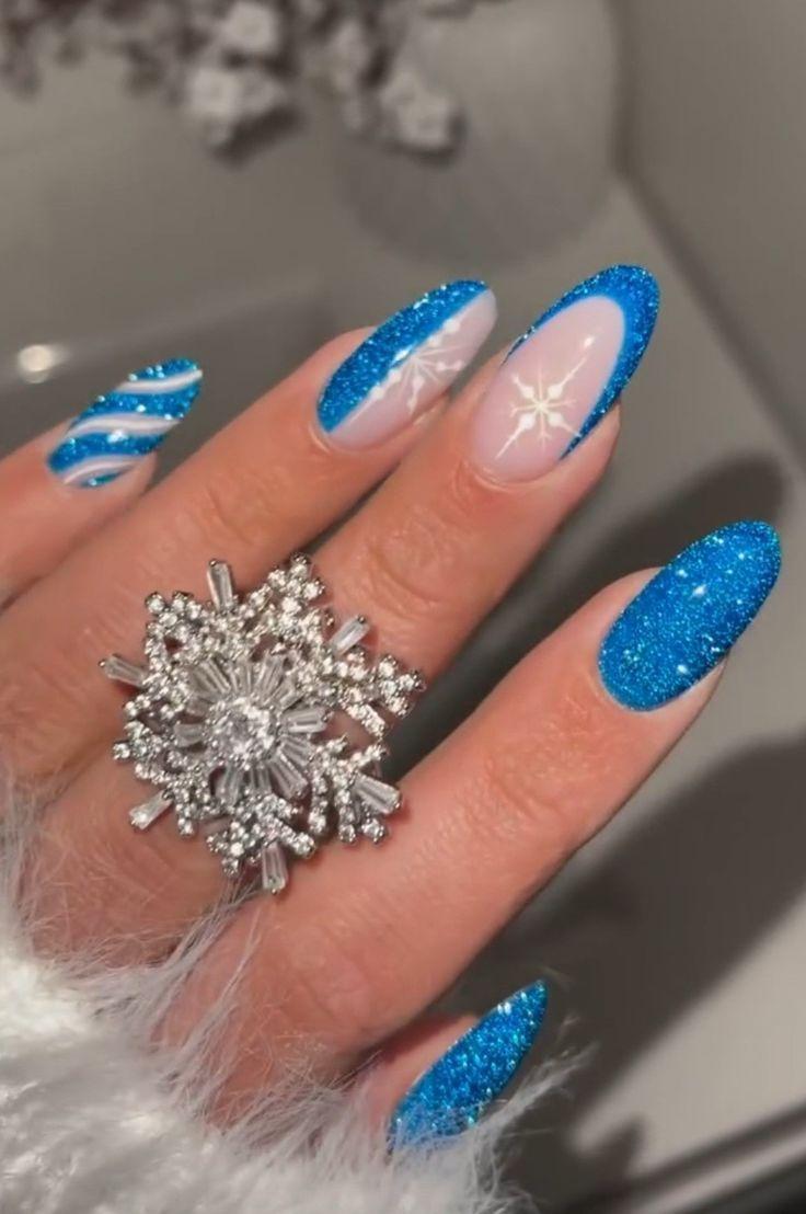ιδέες-για-χριστουγεννιάτικο μανικιούρ-με-χιονονιφάδες- ιδέες-για-χριστουγεννιάτικο μανικιούρ-με-χιονονιφάδες-
