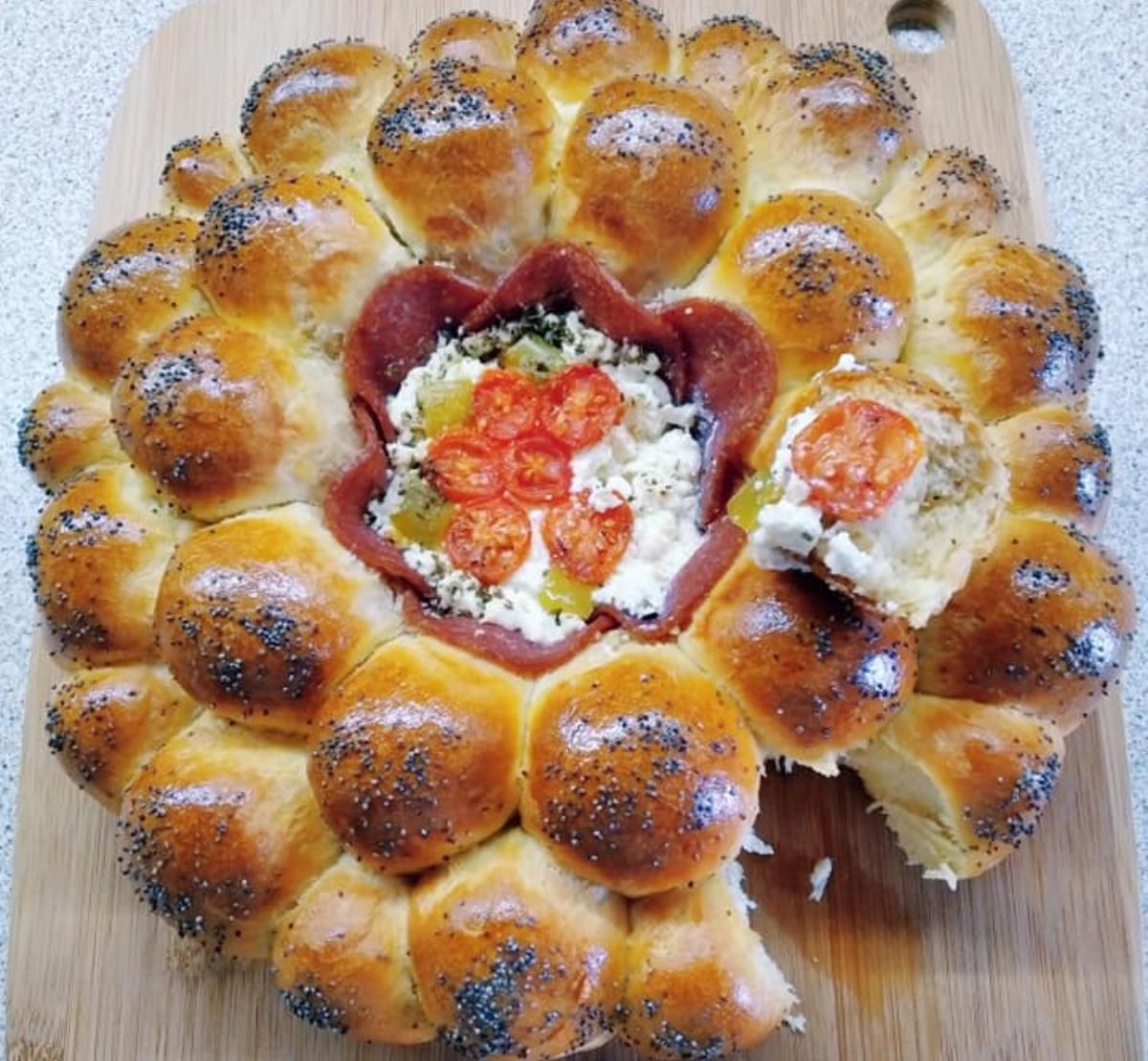 15 συνταγές για γιορτινό ψωμί