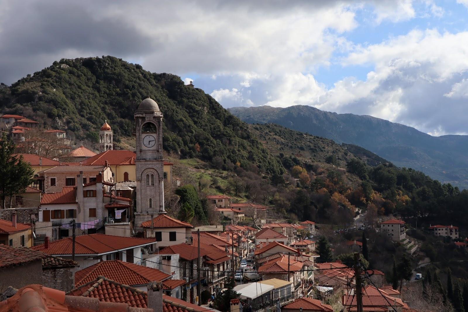 5-γιορτινοί-προορισμοί-μια-ανάσα-από-την-Αθήνα 5-γιορτινοί-προορισμοί-μια-ανάσα-από-την-Αθήνα