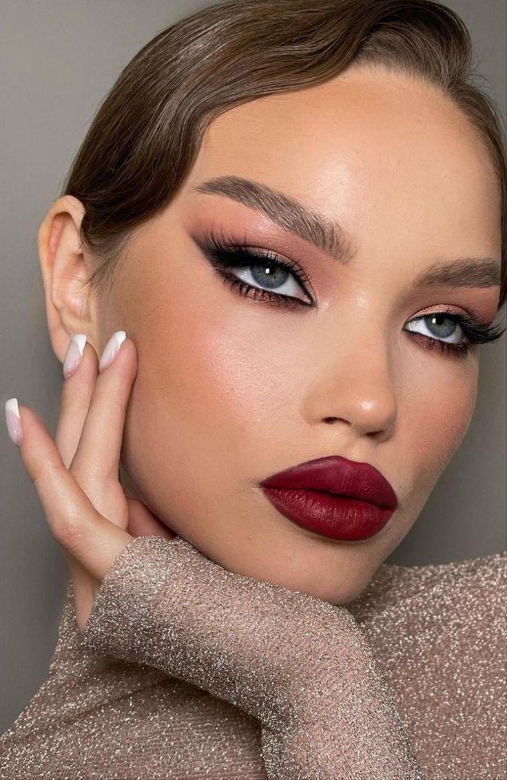 βουργουνδί-κραγιόν-με-απαλές σκιές-ιδέες- βουργουνδί-κραγιόν-με-απαλές σκιές-ιδέες-