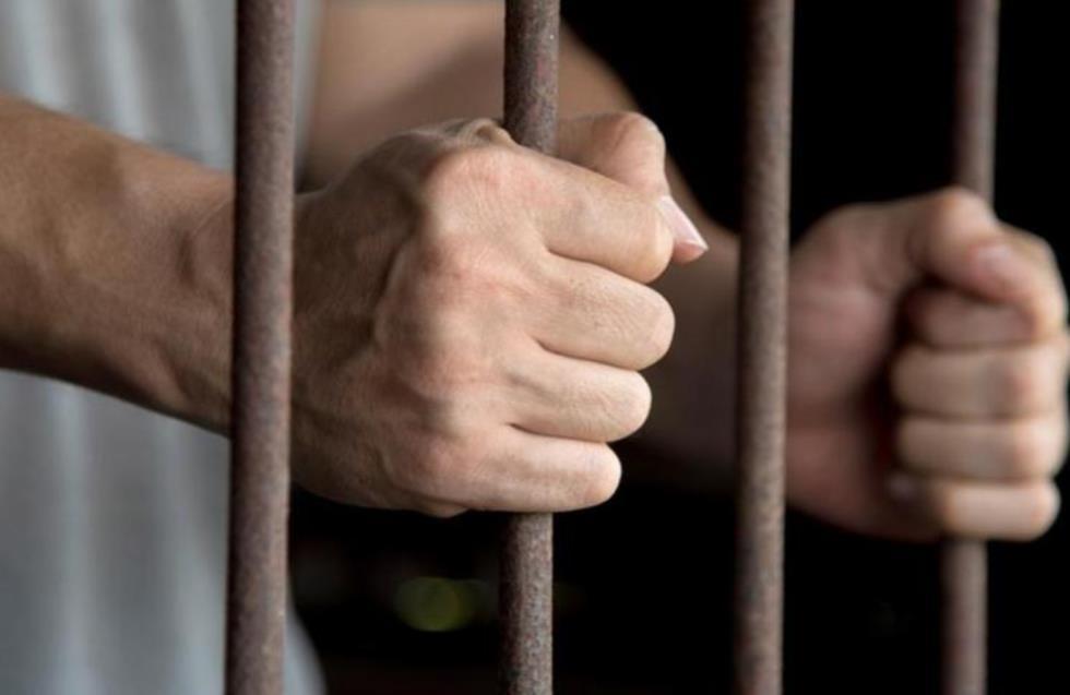 16χρονος αφαίρεσε την ζωή των γονιών του και των αδελφών του