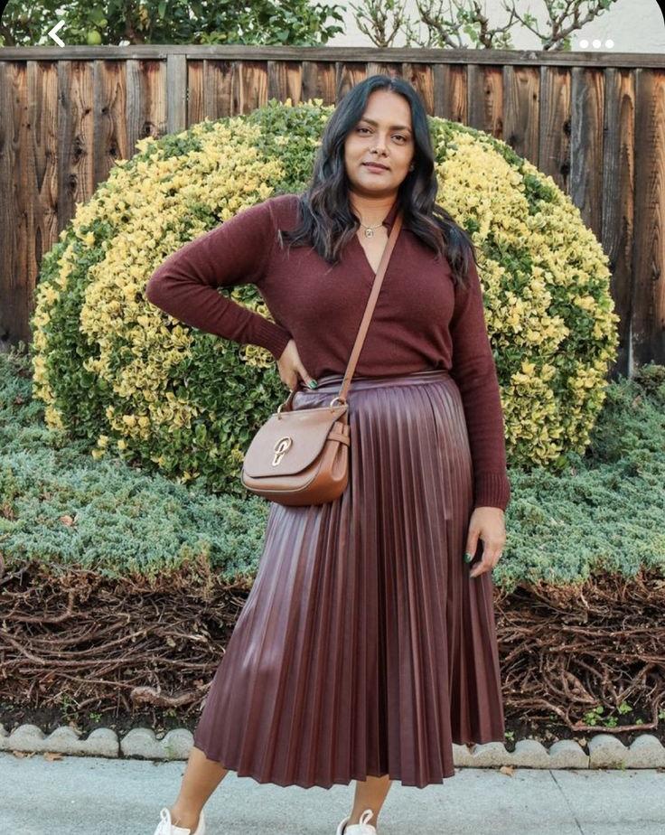 ιδέες-για-πλισέ δερμάτινες φούστες-Χειμώνας 2025-τάσεις- ιδέες-για-πλισέ δερμάτινες φούστες-Χειμώνας 2025-τάσεις-