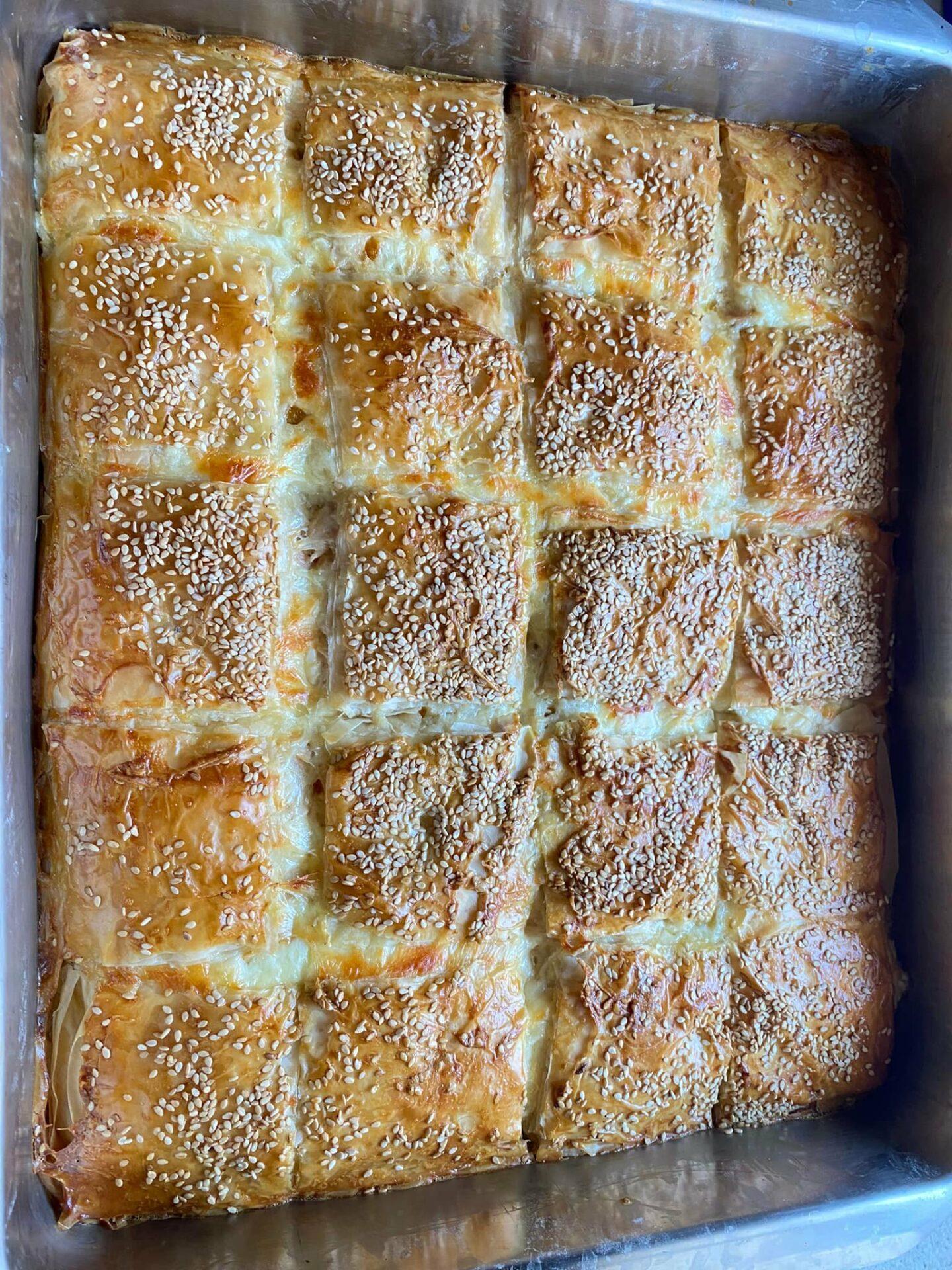 κοτόπιτα-με-το-κοτόπουλο-που-περίσσεψε-από-τα-Χριστούγεννα-συνταγή- κοτόπιτα-με-το-κοτόπουλο-που-περίσσεψε-από-τα-Χριστούγεννα-συνταγή-