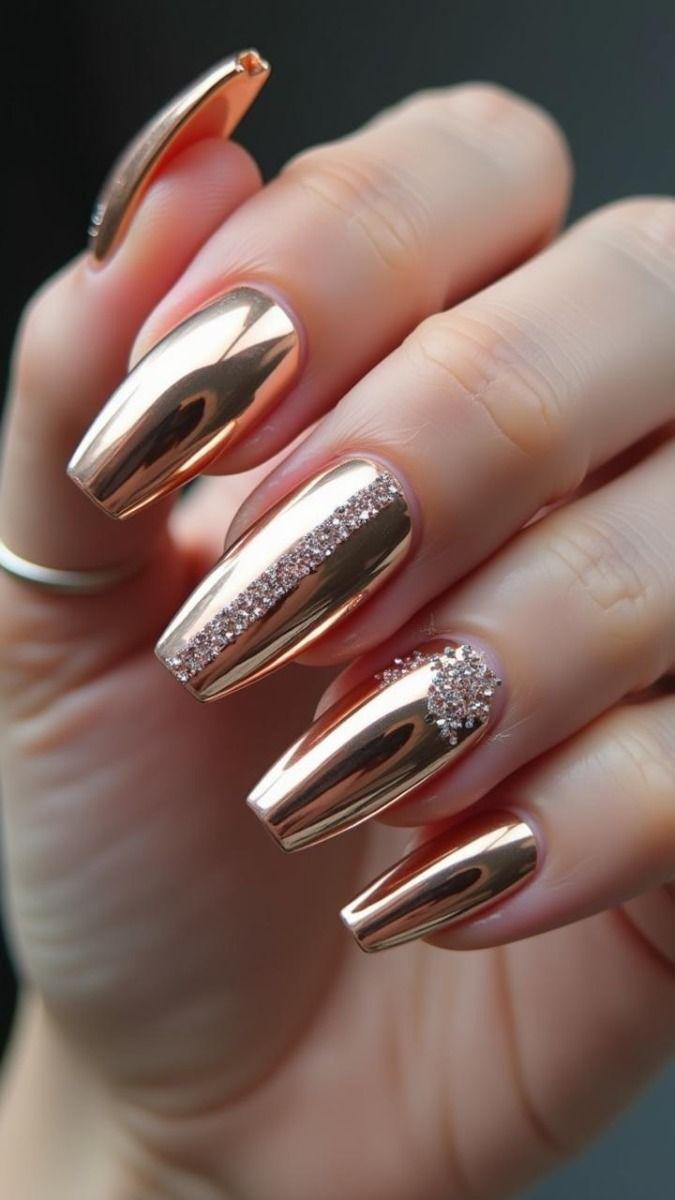 χρυσά-μεταλλικά νύχια-με-γκλίτερ-ιδέες- χρυσά-μεταλλικά νύχια-με-γκλίτερ-ιδέες-