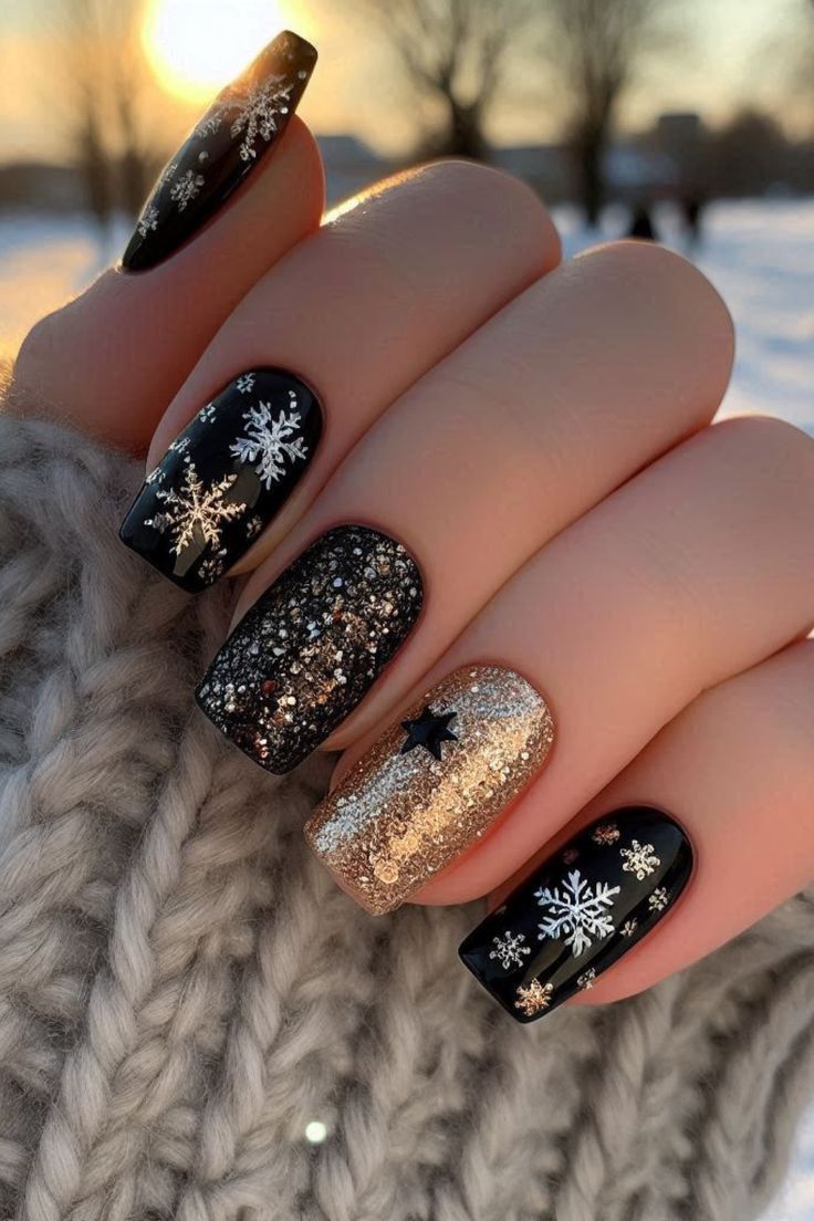 ιδέες-για-luxury nails-στο-μανικιούρ-τα-Χριστούγεννα-Πρωτοχρονιά 2024- ιδέες-για-luxury nails-στο-μανικιούρ-τα-Χριστούγεννα-Πρωτοχρονιά 2024-