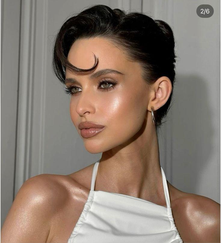 ιδέες-για-χτενίσματα-σε-κοντά μαλλιά-τα-Χριστούγεννα-και-την-Πρωτοχρονιά- ιδέες-για-χτενίσματα-σε-κοντά μαλλιά-τα-Χριστούγεννα-και-την-Πρωτοχρονιά-