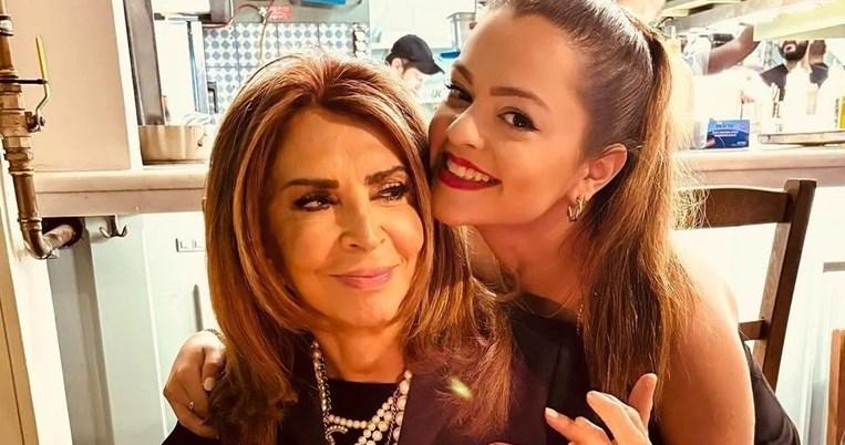 Μιμή Ντενίση : «Έχω ξεχάσει αν βγήκε από την κοιλιά μου ή από την καρδιά μου»