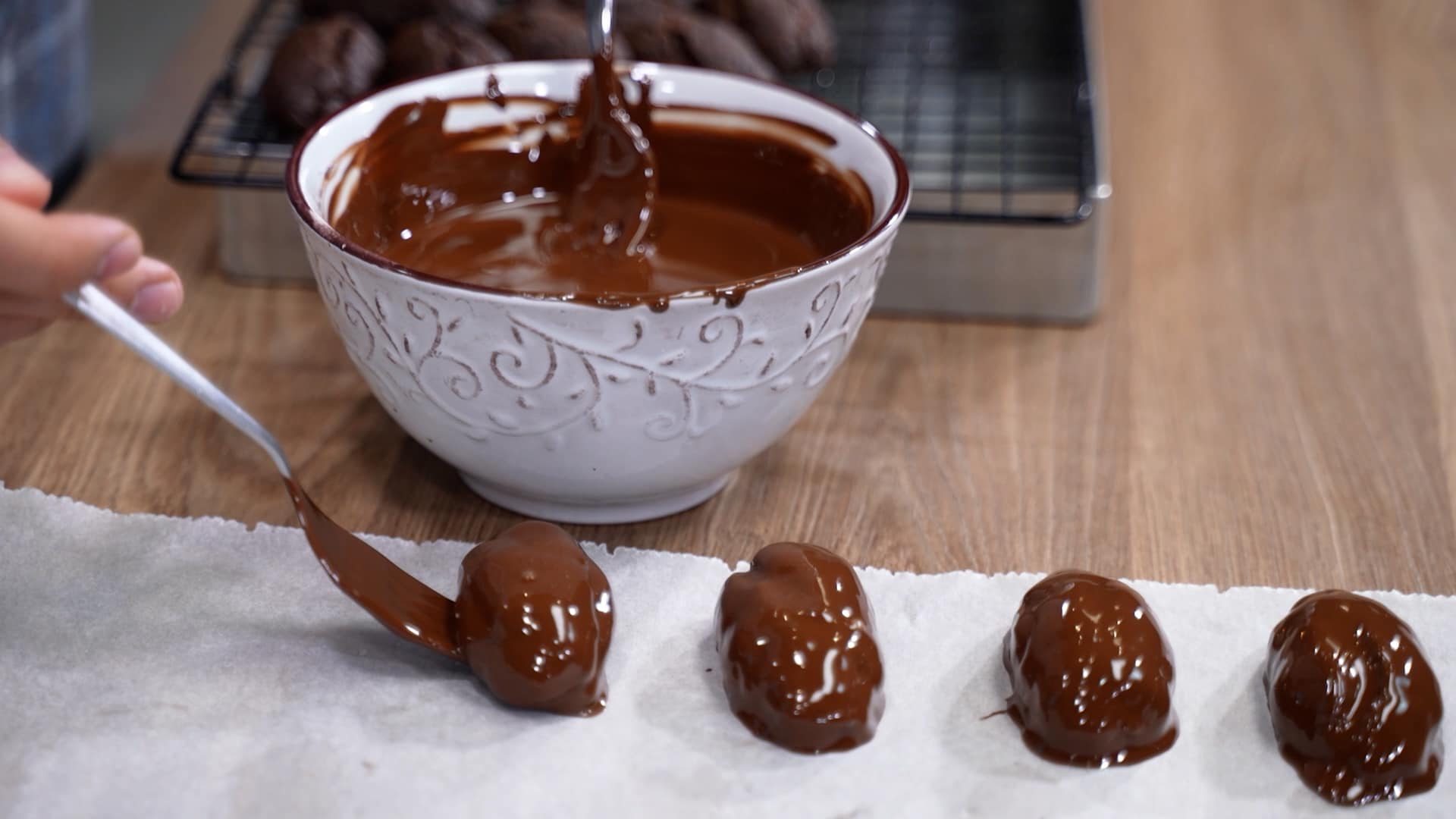 συνταγή-για-μελομακάρονα-με-σοκολάτα-μέσα έξω- συνταγή-για-μελομακάρονα-με-σοκολάτα-μέσα έξω-