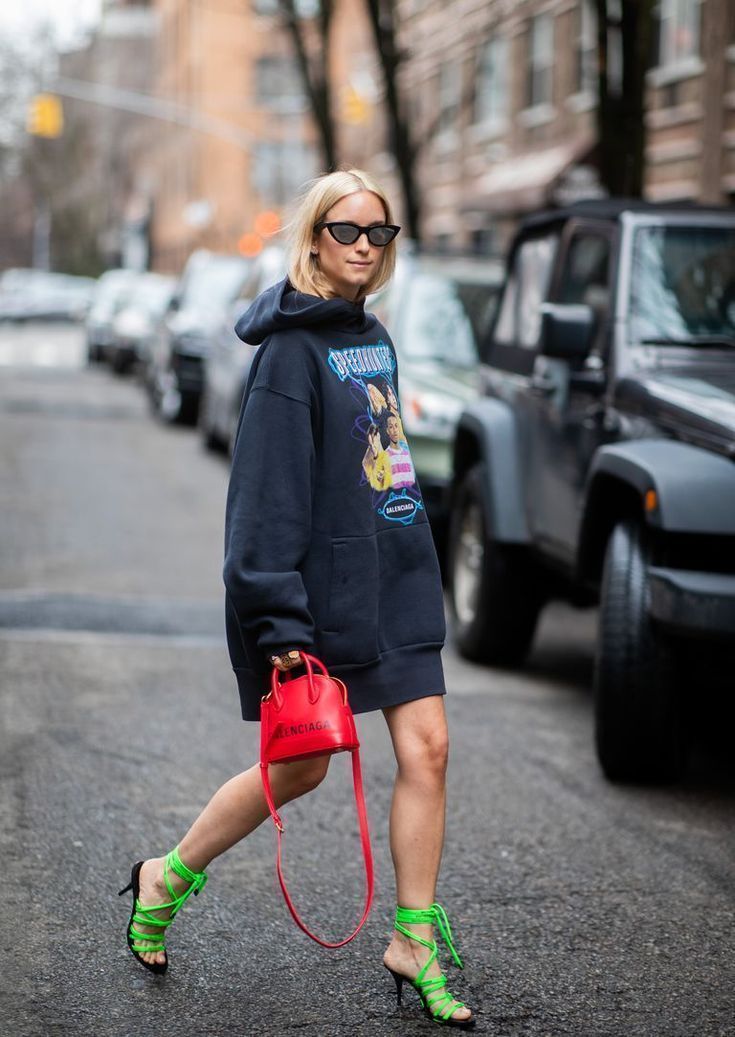 20+1 ιδέες με φούτερ για stylish εμφανίσεις από το πρωί μέχρι το βράδυ