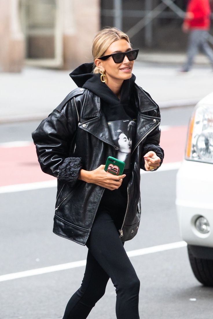 20+1 ιδέες με φούτερ για stylish εμφανίσεις από το πρωί μέχρι το βράδυ