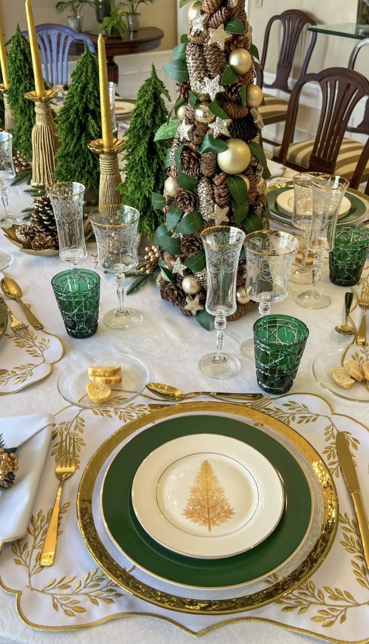 ιδέες-για-διακόσμηση-στο-γιορτινό τραπέζι-την-Πρωτοχρονιά 2025- ιδέες-για-διακόσμηση-στο-γιορτινό τραπέζι-την-Πρωτοχρονιά 2025-