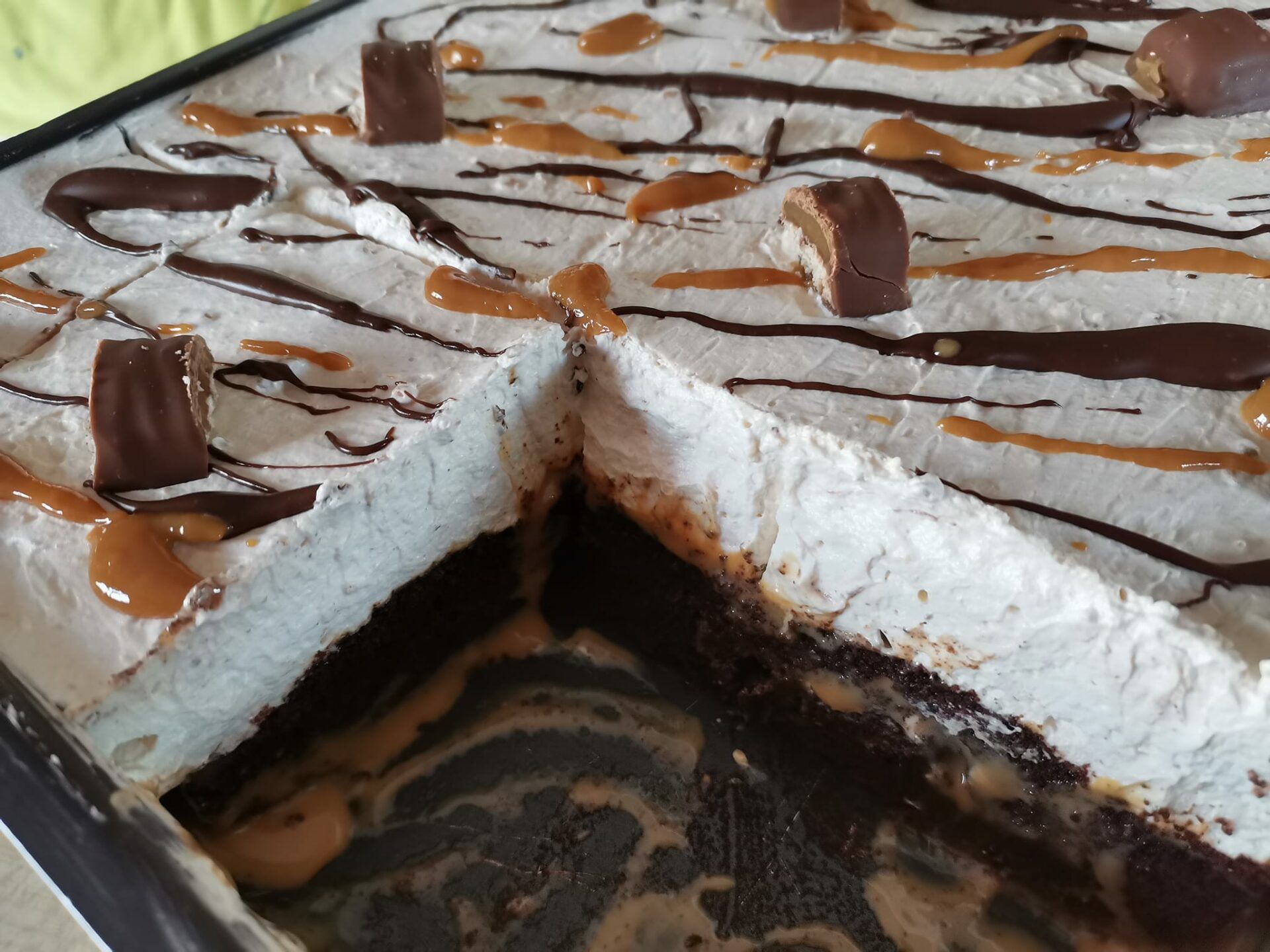 τούρτα-Snikers-για-του Αγιαννιού-συνταγή- τούρτα-Snikers-για-του Αγιαννιού-συνταγή-