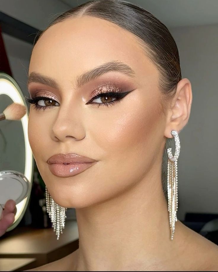 sleek-χτένισμα-σε-ίσια μαλλιά-ιδέες- sleek-χτένισμα-σε-ίσια μαλλιά-ιδέες-