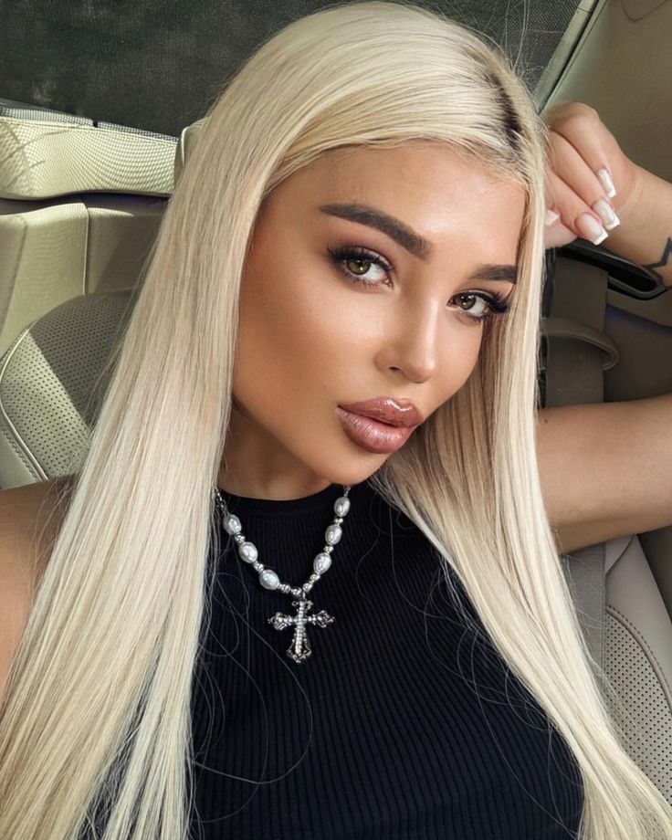 ιδέες-για-γυναικεία χτενίσματα-για-τη-Πρωτοχρονιά-σε-ίσια μαλλιά- ιδέες-για-γυναικεία χτενίσματα-για-τη-Πρωτοχρονιά-σε-ίσια μαλλιά-