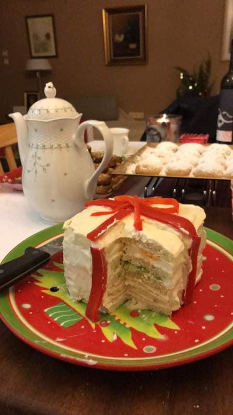 Αλμυρή τούρτα-δώρο-για την Πρωτοχρονιά-συνταγή-