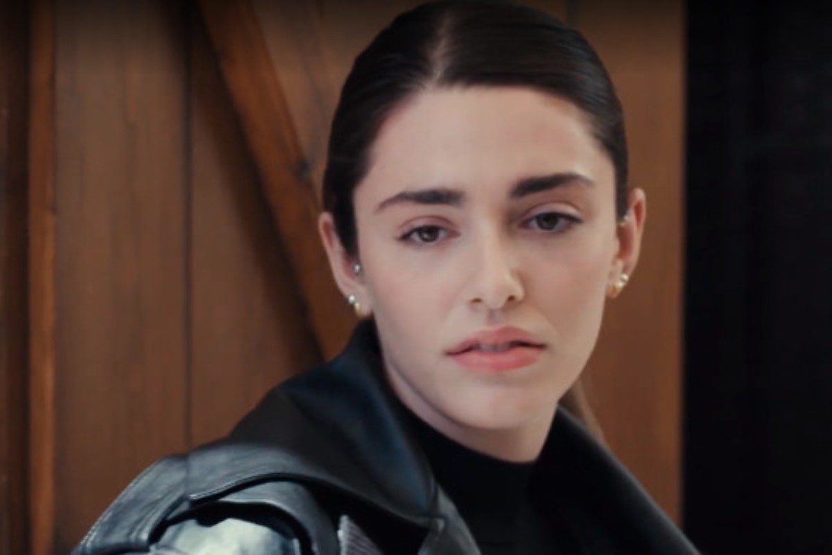 Η Γη της Ελιάς : Η Αριάδνη ανακοινώνει τα άσχημα νέα στη Βασιλική