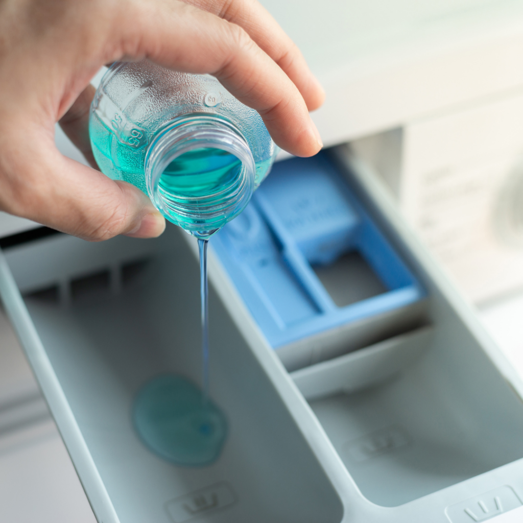 τι-είναι-καλύτερο-για-το-σωστό-πλύσιμο-των-ρούχων-Υγρό-ή-σκόνη-πλεονεκτήματα-μειονεκτήματα τι-είναι-καλύτερο-για-το-σωστό-πλύσιμο-των-ρούχων-Υγρό-ή-σκόνη-πλεονεκτήματα-μειονεκτήματα