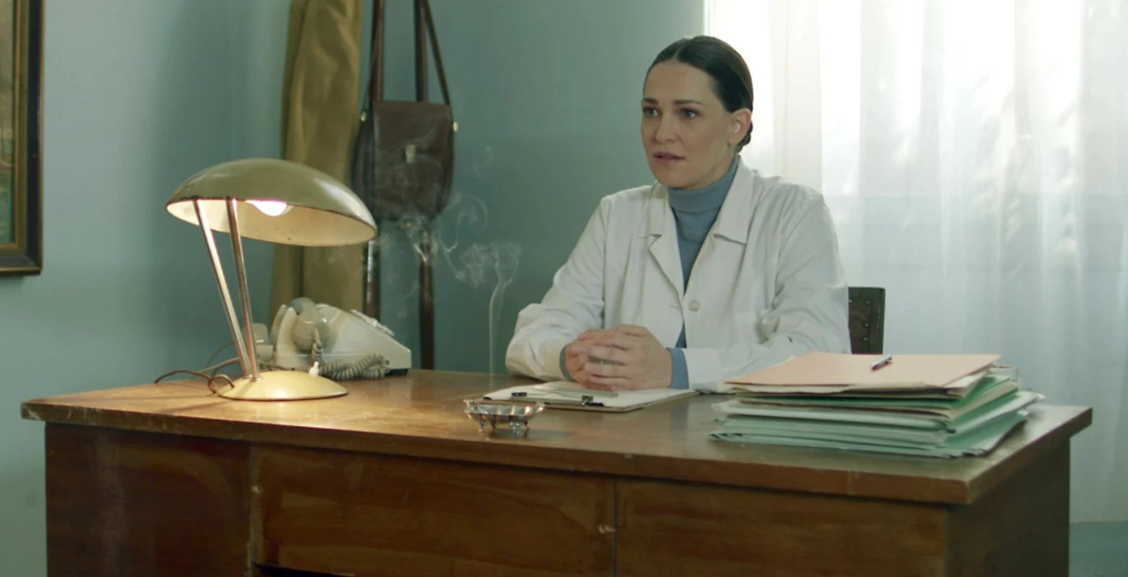 Η Παραλία : Ο Μανώλης φέρνει τη Μαίρη αντιμέτωπη με ένα σοβαρό ιατρικό λάθος